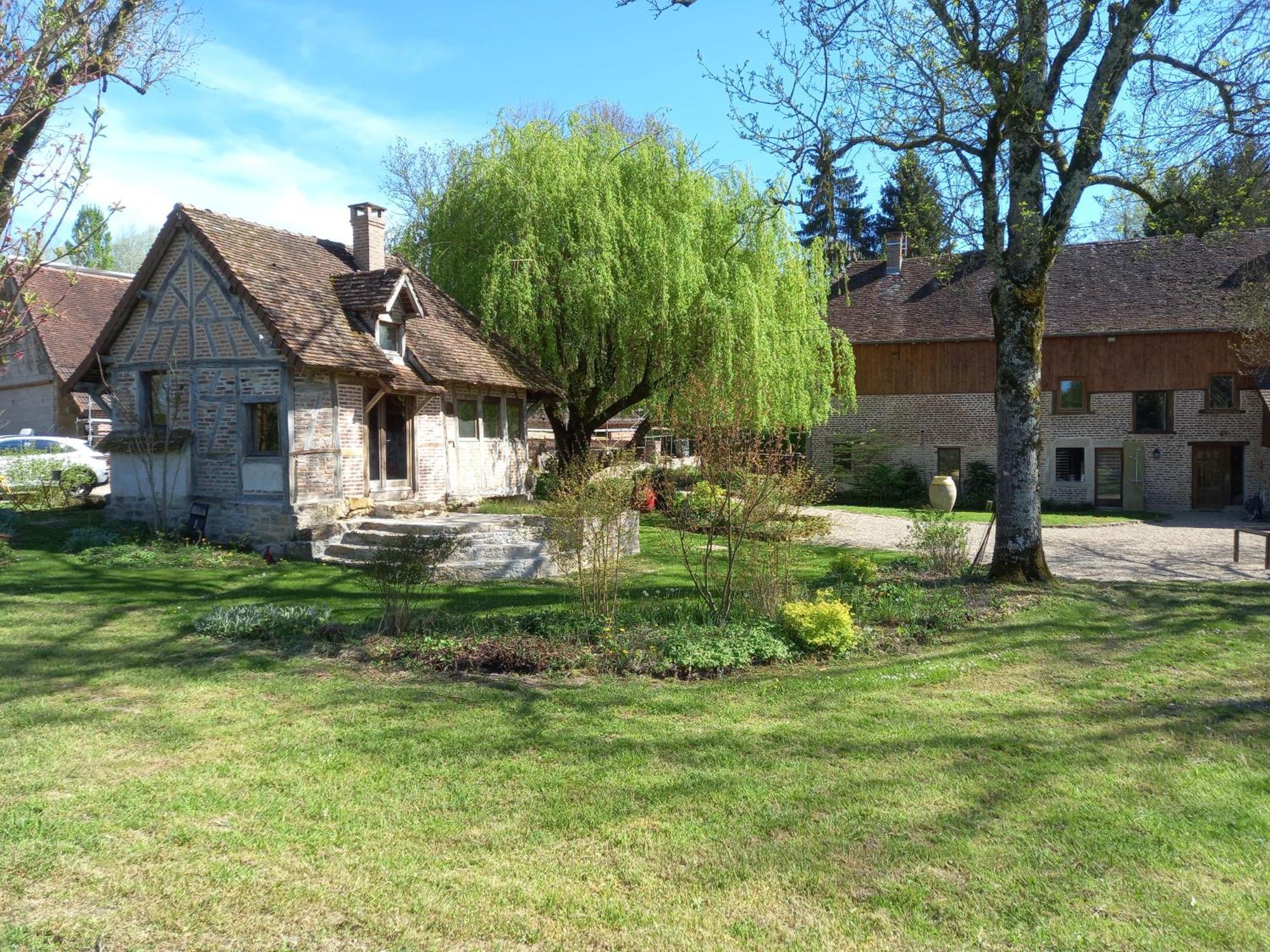 Moulin De Sauvagette Villa Saillenard Exterior photo